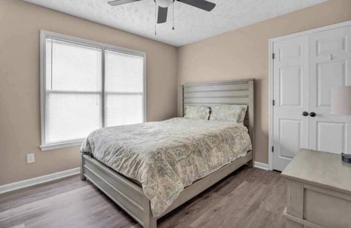 Fayetteville House | Bountiful Barley Travel Home
