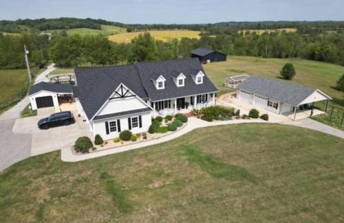 Lawrenceburg House | Bourbon Barrel Cottages Main House