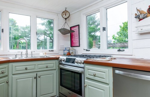 Chaplin Other | Bourbon Country Cottage on a flower farm with cattle, horses & spectacular views