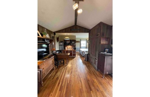 Lawrenceburg Cabin | Bourbon Trail Cabin on the Farm