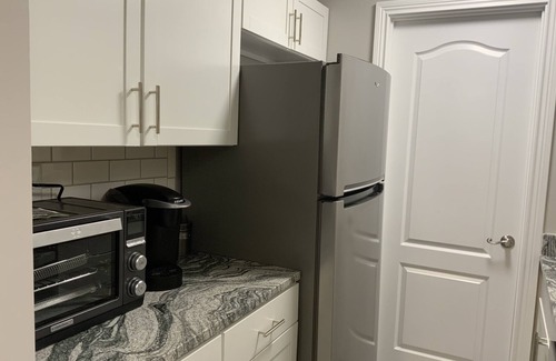 Harrodsburg Apartment | Bourbon Trail, horse farms, relaxation in the countryside.
