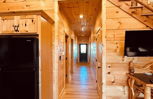 Harrodsburg Cabin | Bourbon Trail Retreat With Hot Tub- 7