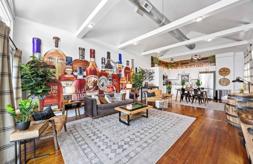 Germantown House | Bourbon Trail Spacious Backyard NEW HotTub Grill!