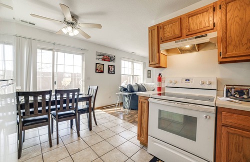 Bourbonnais House | Bourbonnais Townhome ~ 3 Mi to ONU Campus!