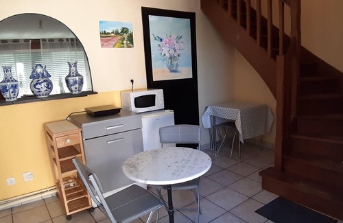 Lailly-en-Val House | BOURG CENTER, FURNISHED ACCOMMODATION 4 PEOPLE, 50 m from the communal pond