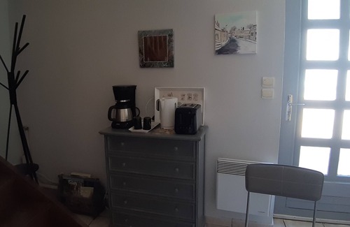 Lailly-en-Val House | BOURG CENTER, FURNISHED ACCOMMODATION 4 PEOPLE, 50 m from the communal pond