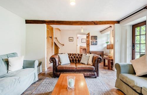 Blandford Forum House | Bourne Farm Cottage