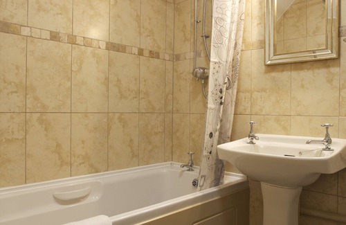 Saint Mary Bourne Hotel | Bourne Valley Inn