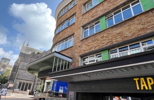 Bournemouth City Centre Apartment | Bournemouth Nest