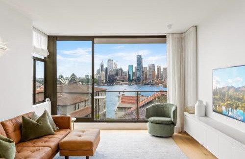 Kirribilli Apartment | Boutique 2-Bed with Stunning Sydney Harbour Views
