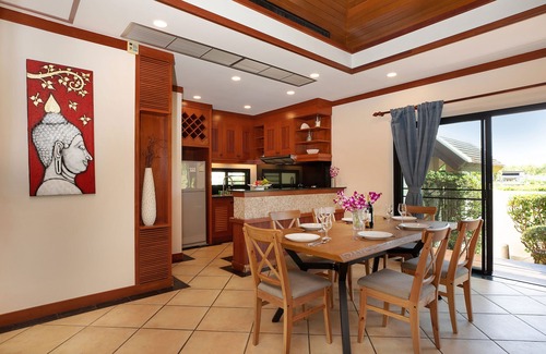Nai Harn Villa | Boutique 3BR Pool Villa Bianca NaiHarn