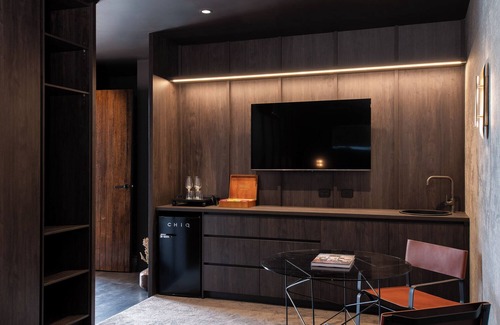 East Launceston Apartment | Boutique Apartment Close to all amenities - Welcome to Allure43