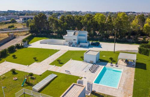 Galatina Apartment | Boutique Apartament Pool&Padel - Happy Rentals