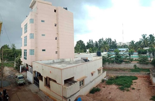 Narasapura Apartment | Boutique Apartment/Super Luxury Rooms equipped with AC,net,toilet,washing mch.