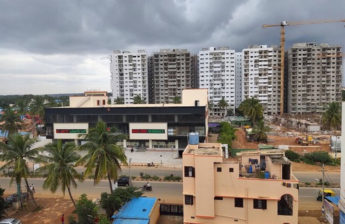 Narasapura Apartment | Boutique Apartment/Super Luxury Rooms equipped with AC,net,toilet,washing mch.