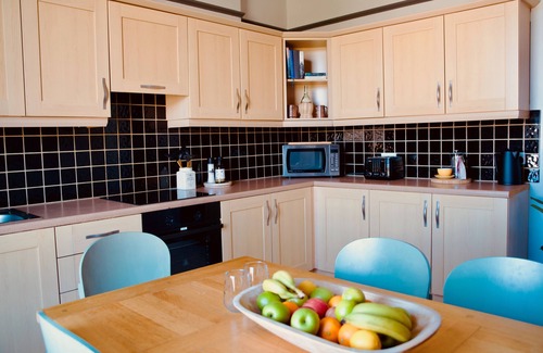 Ilkley Apartment | Boutique Apartment - Sleeps 6 & Free Parking
