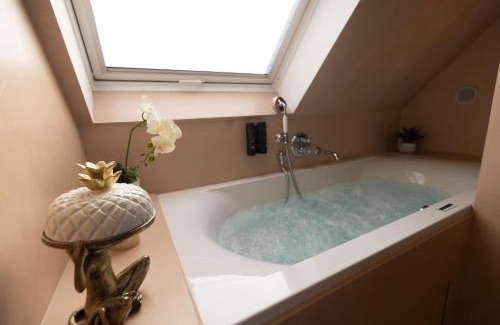 Oberhausen Apartment | Boutique Apartments by Roy Oberhausen