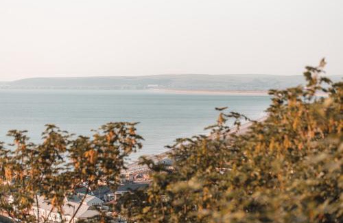 Westward Ho House | Boutique Beach Retreat