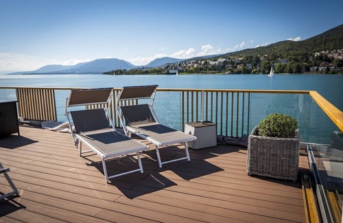 Bas-Vully Boat Rental | Boutique Boat Hotel Attila