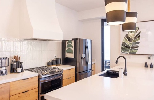 Cerritos Condo | Boutique Condo, Ocean Views, Luxury Amenities