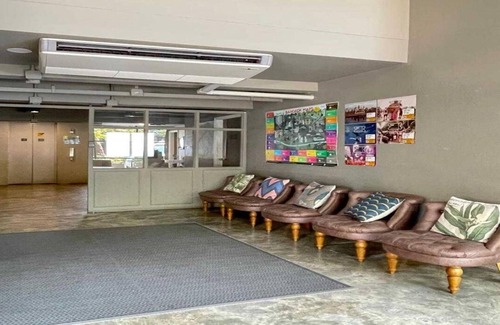 Thanon Phetchaburi House | Boutique Deluxe Vibe | Chic City Escape