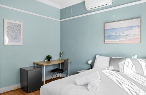 North Parramatta House | Boutique Double Room Near Light Rail in North Parramatta - Shared Bathroom