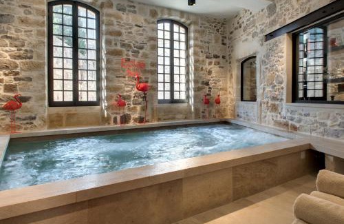 Aigues-Mortes Medieval City Hotel | Boutique Hôtel des Remparts & Spa
