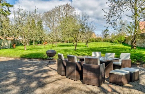 Earls Barton Apartment | Boutique Historical Country House Eleanor Suite