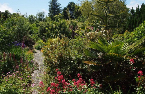 Durrus House | Boutique Holiday Cottage set in a large and tranquil garden near Durrus