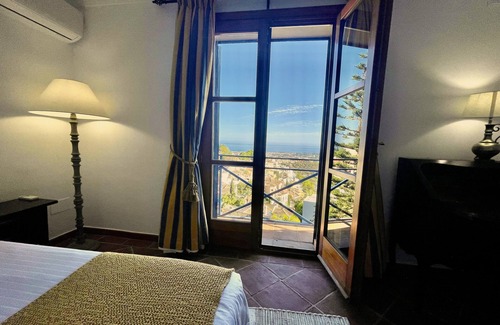 Benahavis Bed & Breakfast | Boutique Hotel Maravilla