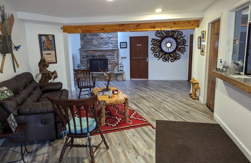 Delta Hotel | Boutique hotel on 20 acres alongside Gunnison River! A perfect basecamp for fishing, wine tasting of whatever adventure you choose.