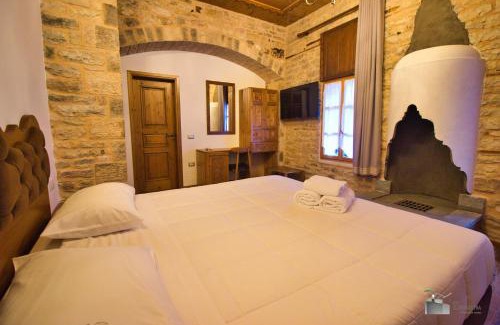 Gjirokaster Hotel | Boutique Hotel Praga
