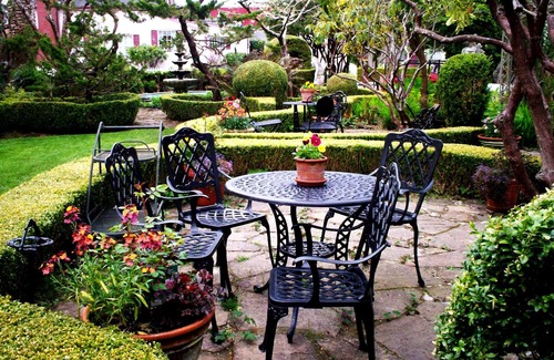 Ferndale Apartment | Boutique Hotel, Romantic bed and breakfast in Victorian town of Ferndale, CA
