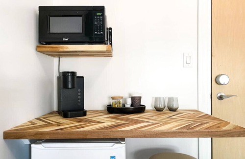 Thunder Bay Apartment | Boutique Hotel - Suite #2 Queen