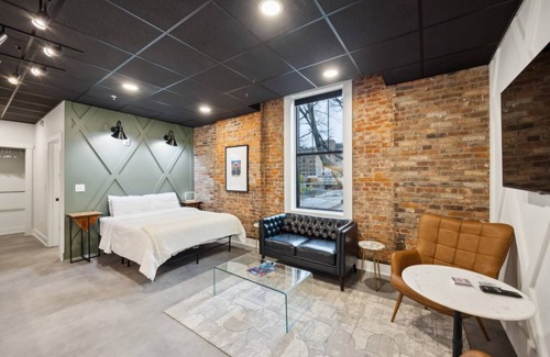 Jackson Hotel | Boutique Hotel | The Louisville Slugger Suite