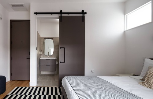 North Downtown Hotel | Boutique Hotel Suite above the Jefferson Theater on the Downtown Mall