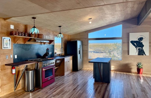 Landers House | Boutique Landers Home on 6 acres w/Great Views & Hot Tub
