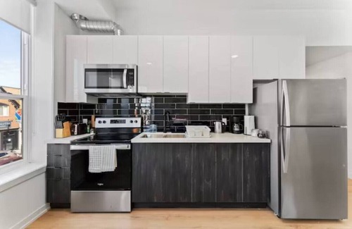 Peterborough House | Boutique Loft in Downtown Peterborough | 2BR