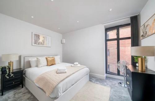 North Finchley Apartment | Boutique Lux London Apartments-Free Parking