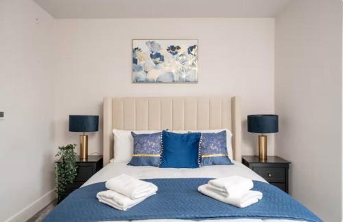 North Finchley Apartment | Boutique Lux London Apartments-Free Parking