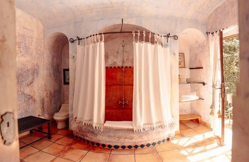 Antigua Guatemala Bed & Breakfast | Boutique Magia Stay, Pool in Antigua