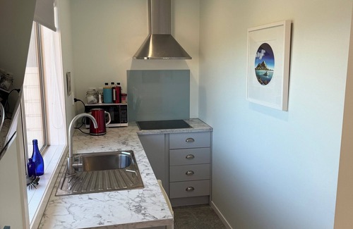 Waiotahi Apartment | Boutique oceanfront accommodation