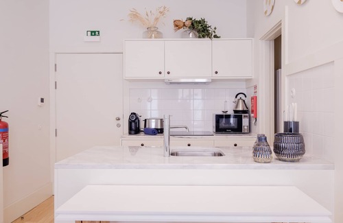 Centro / Baixa House | Boutique Rentals- Flores Terrace downtown