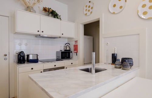 Centro / Baixa House | Boutique Rentals- Flores Terrace downtown