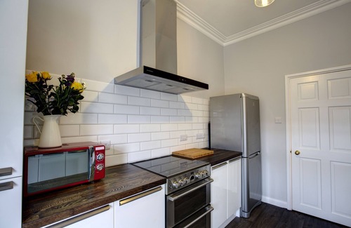 Bath Apartment | Boutique Retreat in the Heart of Bath — Steps from All the Sights