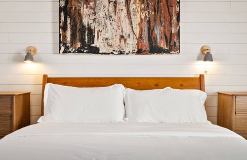 Ridge St. Hotel | Boutique Room steps from Downtown Mall | Rose Jean - Room #4