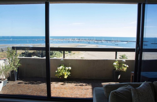 St Kilda West Apartment | Boutique Stay on St Kilda Beach with amazing views
