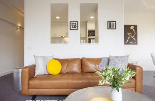 East Melbourne Apartment | Boutique Stays - Wellington Mews