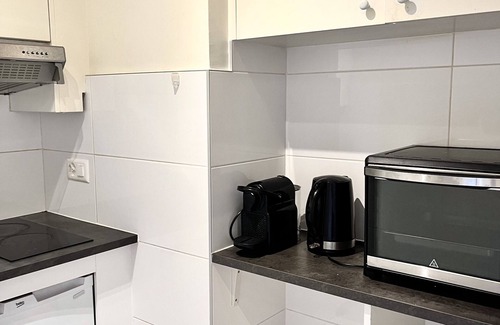 Geneva City Centre Apartment | Boutique Studio 2min to Train Station