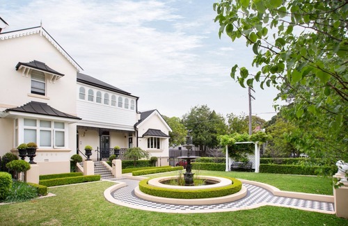 Lewisham Apartment | Boutique Studio Apartment in Heritage Home